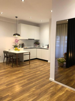 Skanderbeg Square Deluxe 3